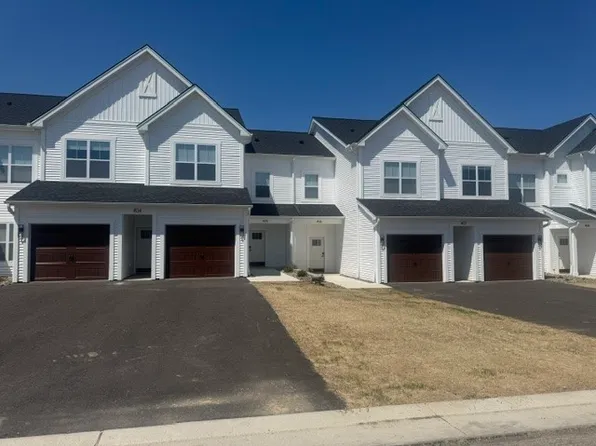 410 Erie Ridge Dr, Henrietta, NY 14467
