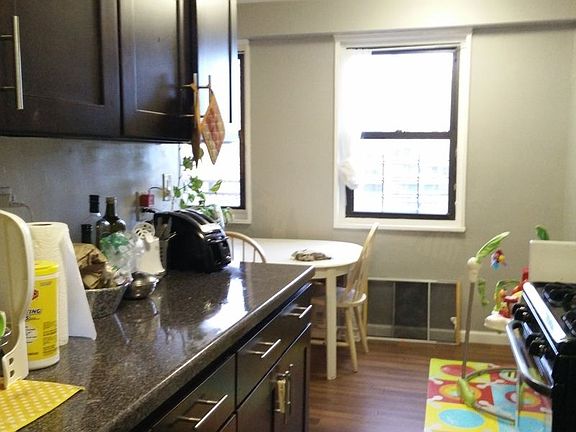 5th image of 11 McKeever Pl APT 21C