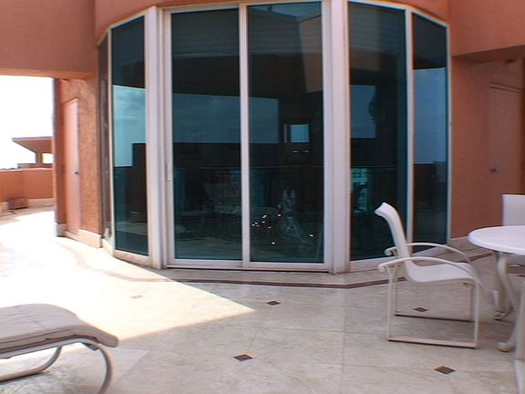 4th image of 300 S Pointe Dr APT 4001