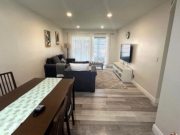 2nd image of 300 NE 20TH Street #4100