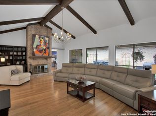 6207 Meadow Grv, Windcrest, TX 78239