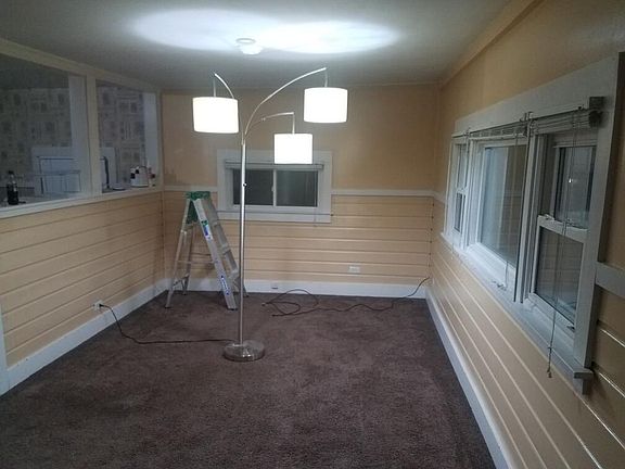 5th image of 1551 Hillcrest Ave NW