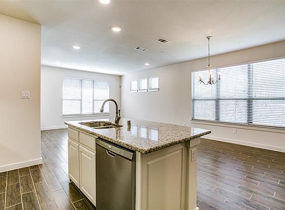 4th image of 513 Harmon Dr