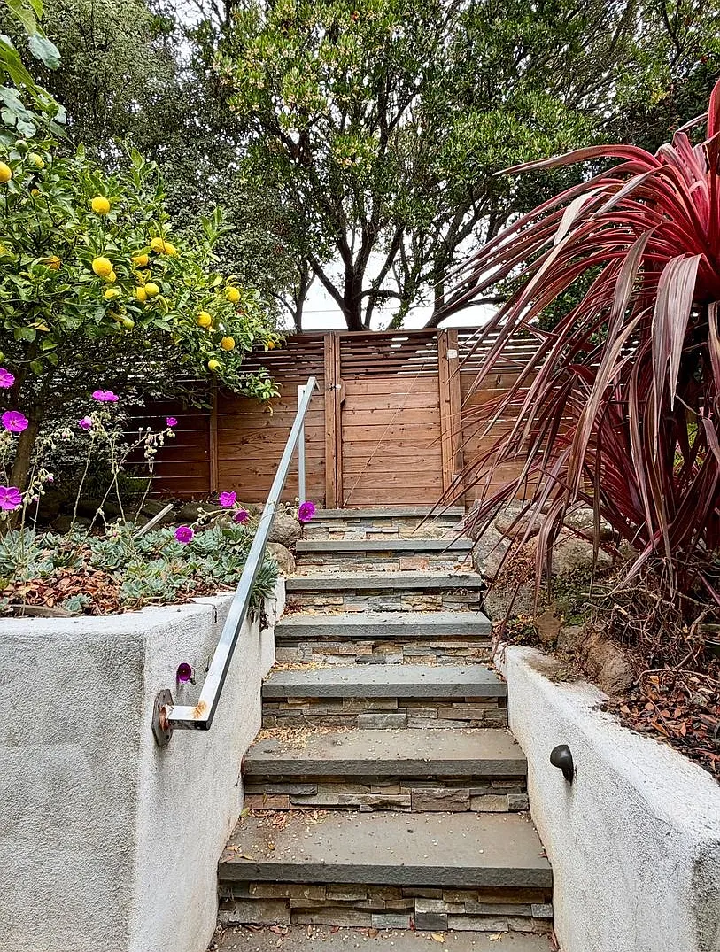 643 Edna Street — Photo 1