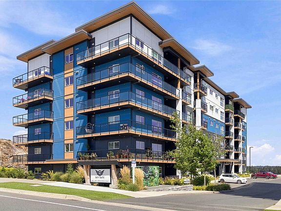 3rd image of 2461 Gateway Rd #206
