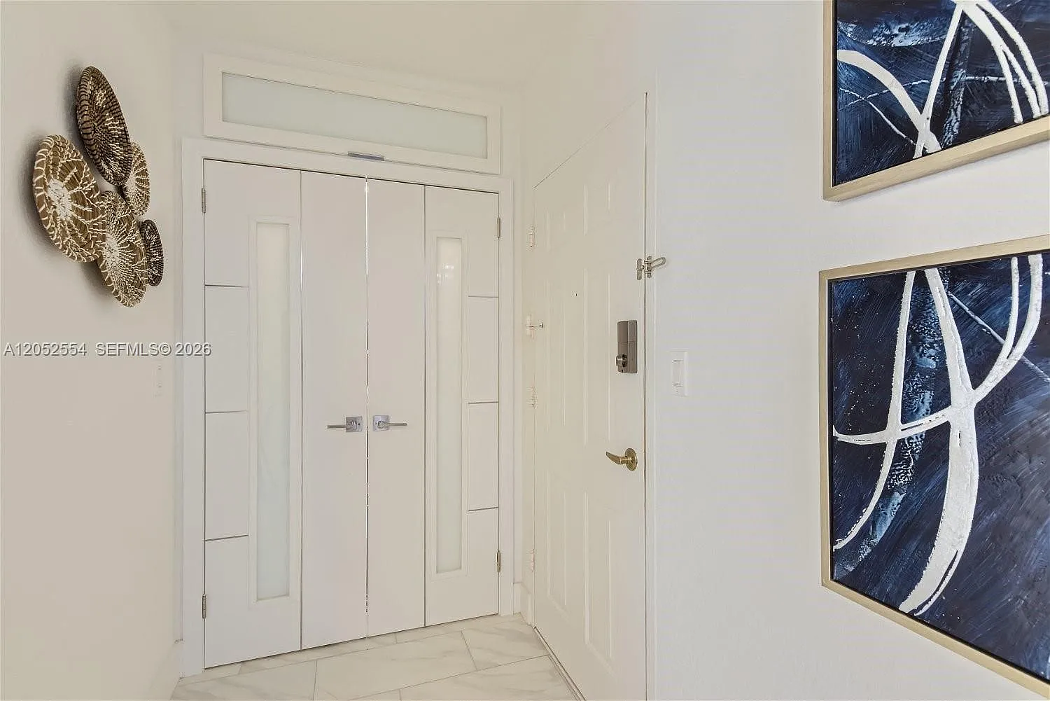 Wave Condo — Photo 2