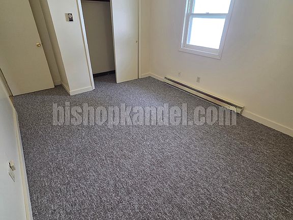 4th image of 606 Frazer St APT B