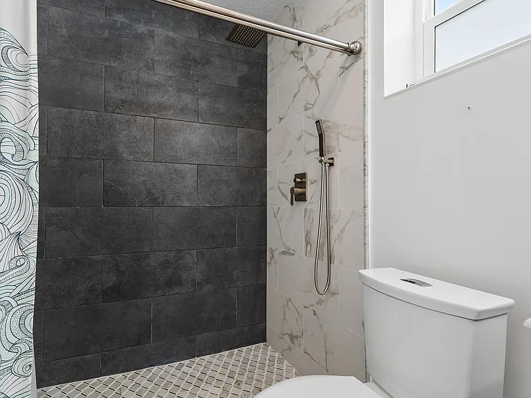 3463 Canal Ct — Photo 40