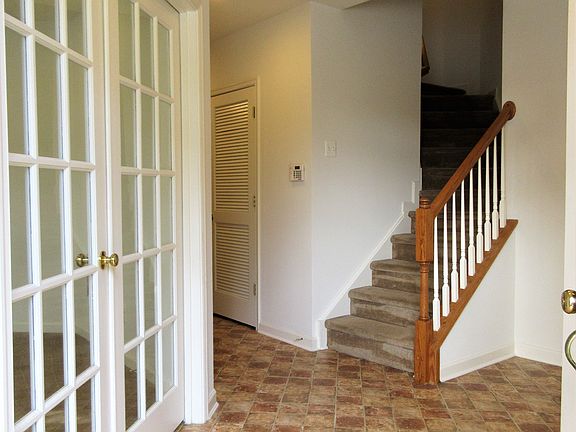 4th image of 1905 Northridge Dr