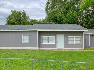 405 E 5th St, Hooks, TX 75561