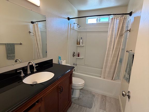 5th image of 722 Orchard St APT 3