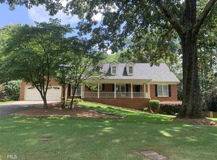 800 James Cir, Lawrenceville, GA 30046