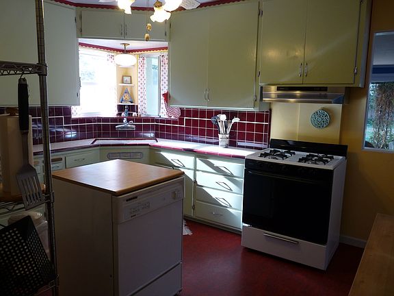 5th image of 5860 Lorraine Ct