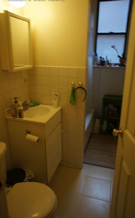 2nd image of 63 Burbank St APT 12A