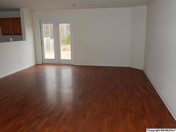 3rd image of 100 Blackwell Ct