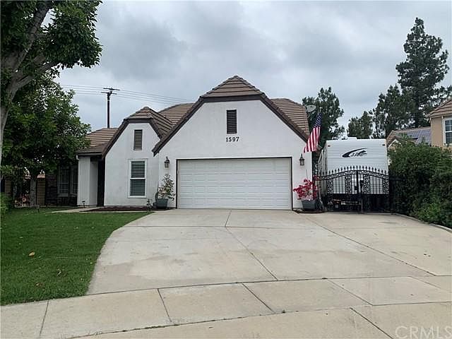 1st image of 1597 Oakdale Ct