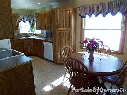 4th image of 3931 W Mary Ann Dr