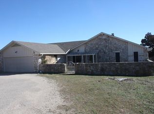 160 Mountain Way Dr N, Kerrville, TX 78028