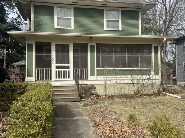 1152 E Court St, Iowa City, IA 52240