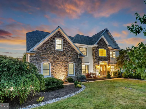 137 Steinbright Dr, Collegeville, PA 19426