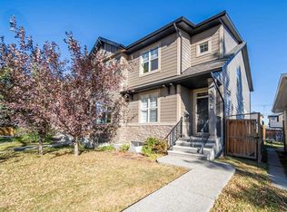 3524 W 41st St SW, Calgary, AB T3E 3L5