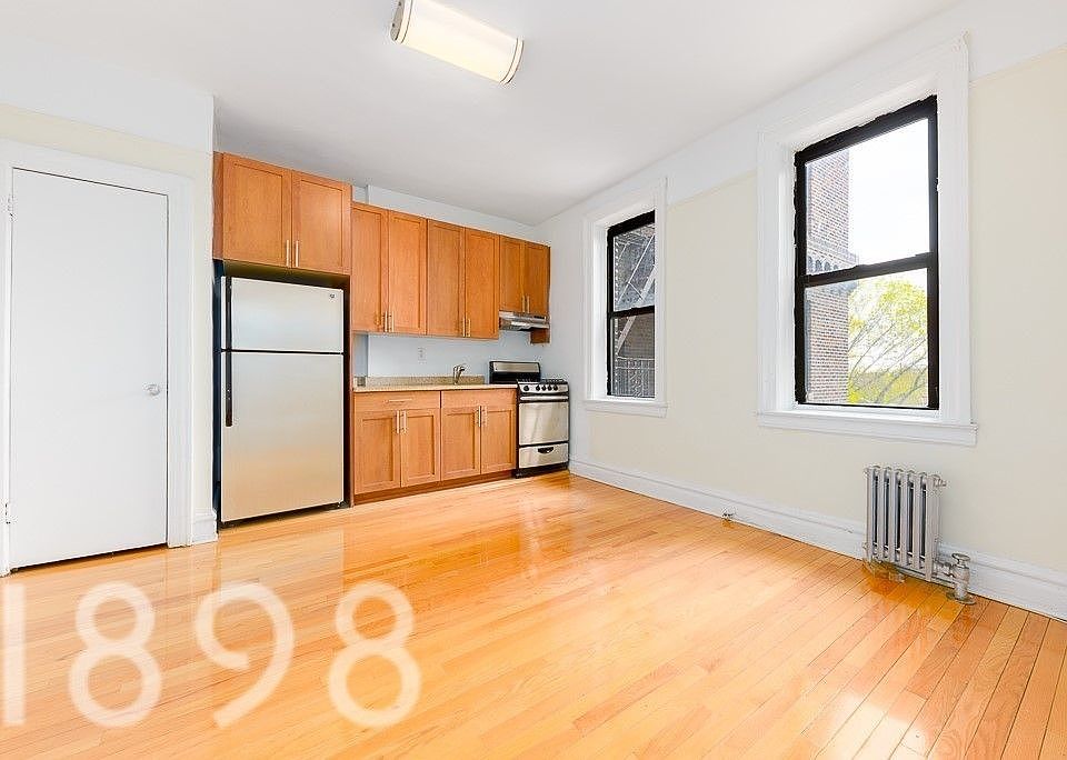 1st image of 32-42 33rd St #D3