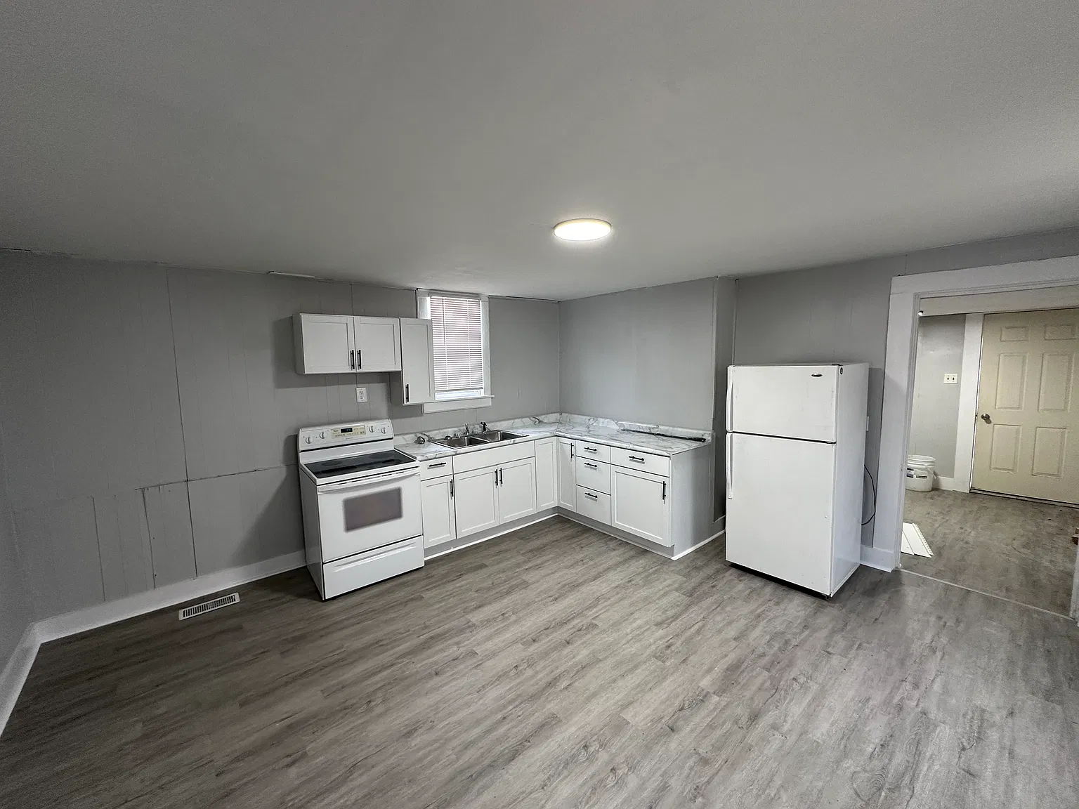 2 bed, 1104 sqft, $900 — Photo 2