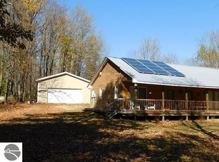 7107 Summit Rd NE, Kalkaska, MI 49646