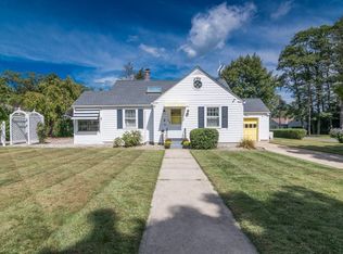 4 Gleason Rd, Northampton, MA 01060