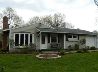 534 Marsh Rd, Pittsford, NY 14534