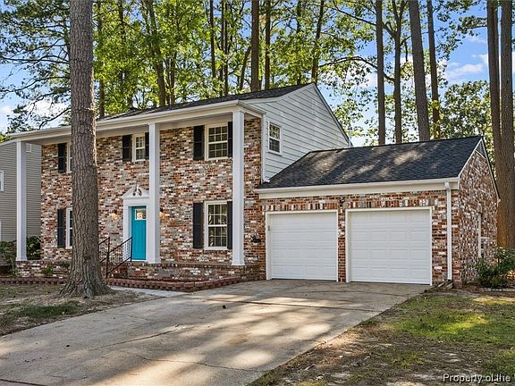 3rd image of 360 Jonathan Ct