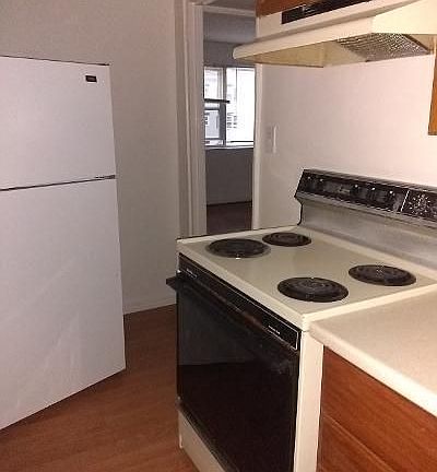 2nd image of 3051 Patrick Henry Dr APT 101