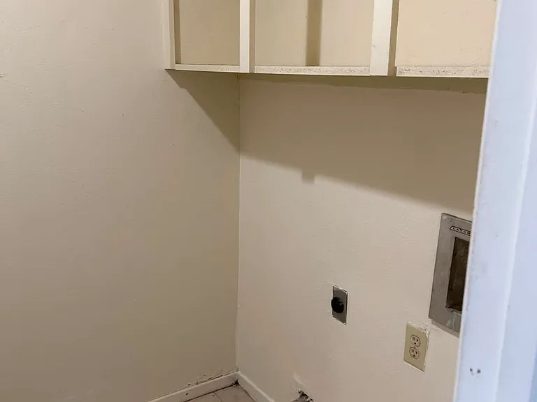 57 W Elmwood Dr #A — Photo 30