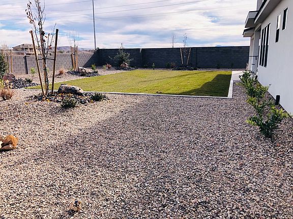 4th image of 3071 Woodrow Ln #3E5A35