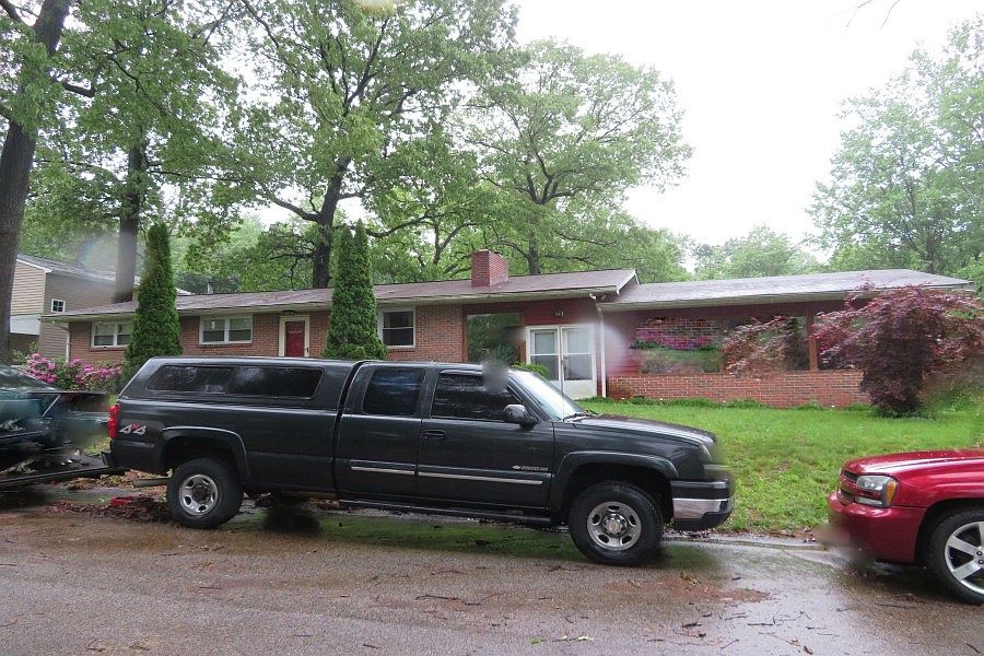 1st image of 7854 Fernhill Ave