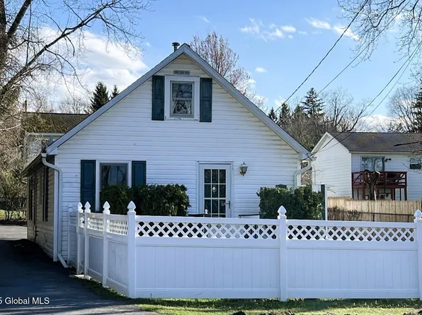 1830 Providence Avenue, Schenectady, NY 12309