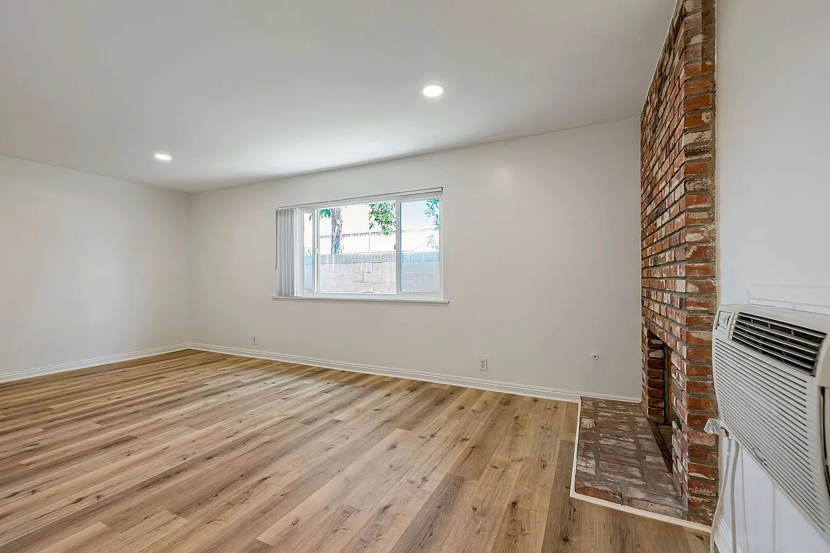 Building Photo - 1139 N Shattuck St #C