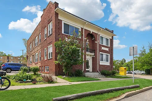 3186 Euclid Heights Blvd Photo 1