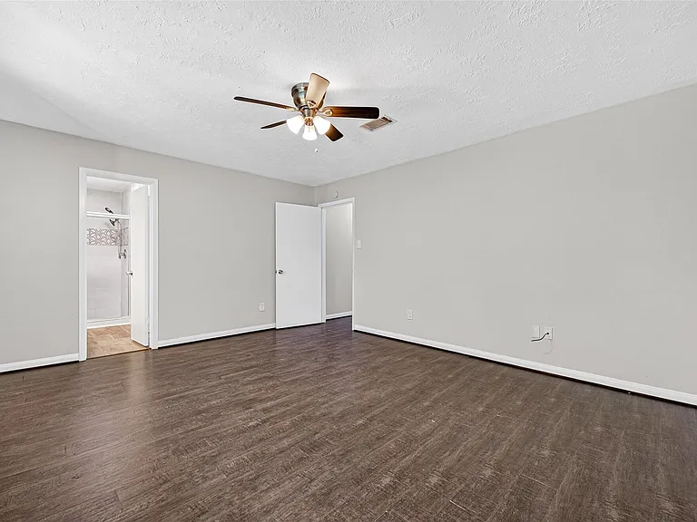 21043 Northern Colony Ct — Photo 17