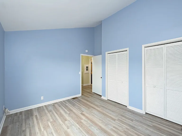 215 Summit Ridge Dr — Photo 42