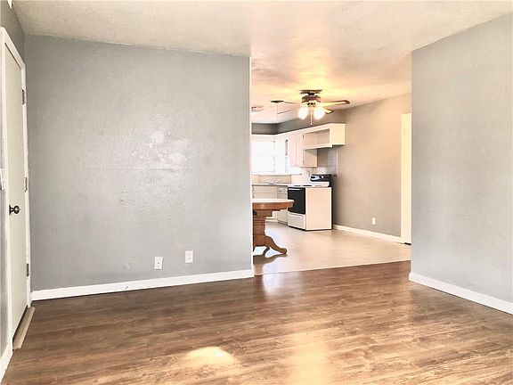 5th image of 2408 Knox Dr