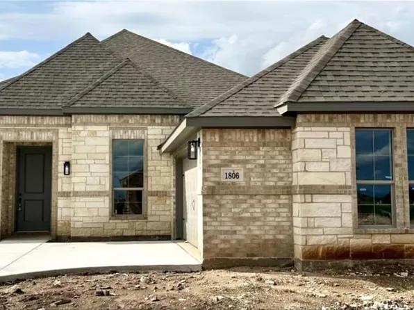 1806 Golden Meadow Ct, Cleburne, TX 76033