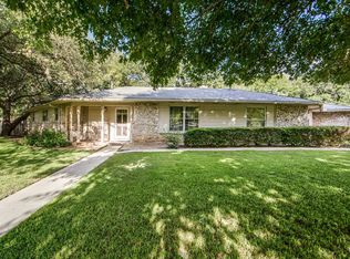 301 Kimberly Dr, Universal City, TX 78148