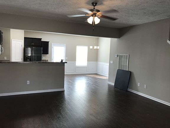 3rd image of 5333 Tony Lama Ln
