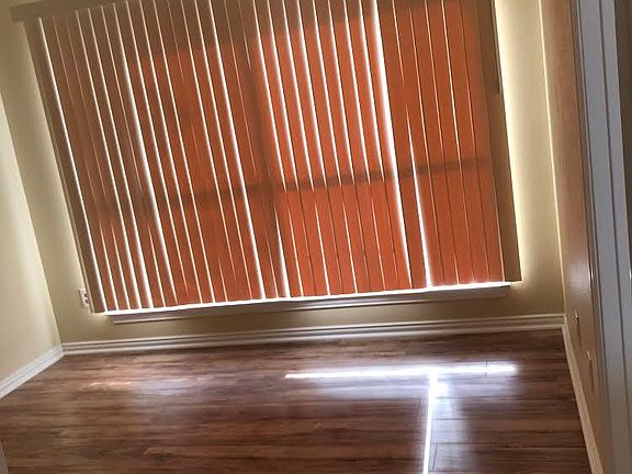 4th image of 2220 Wren Ln