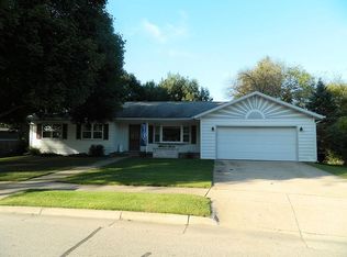 47 Mildred Ave, Edgerton, WI 53534