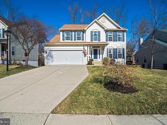 3rd image of 11 Sarrington Ct