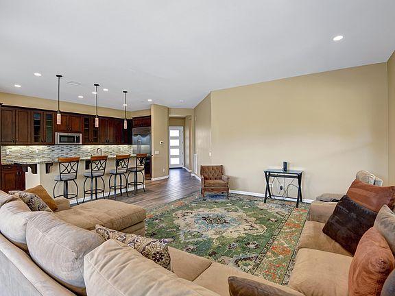 3rd image of 82405 Live Oak Canyon Dr