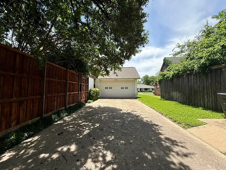 13455 Mill Grove Ln — Photo 41