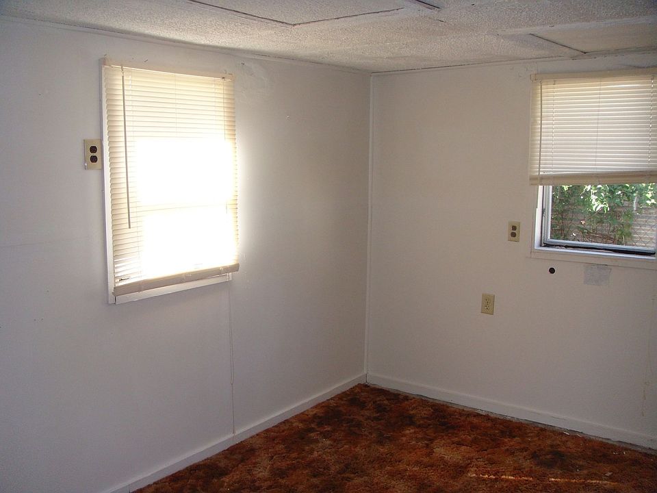 detached utilty room 1